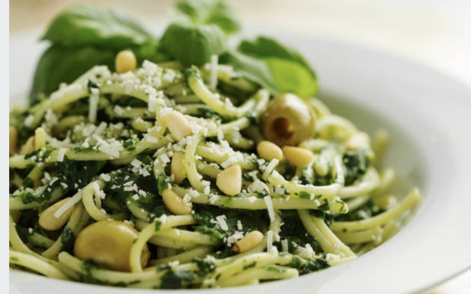 Espaguetis al pesto